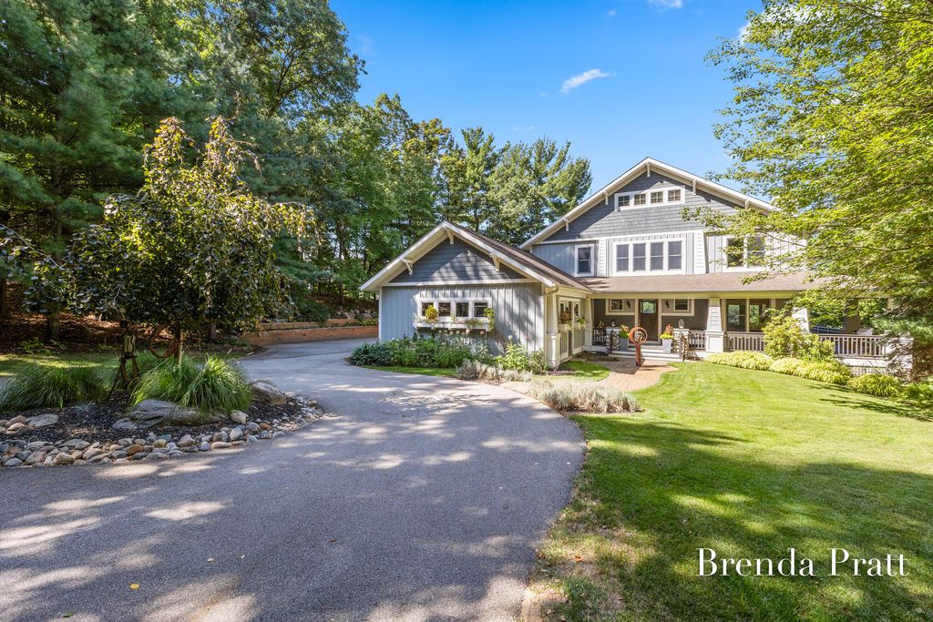 Photo of 2100 Timber Point Drive SE, Ada, MI 49301 (MLS # 25021979)