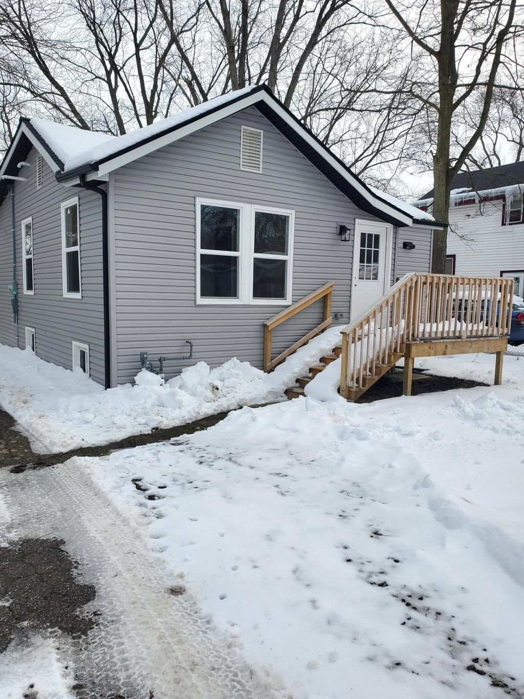 Photo of 1347 Rose Avenue, Benton Harbor, MI 49022 (MLS # 26005442)