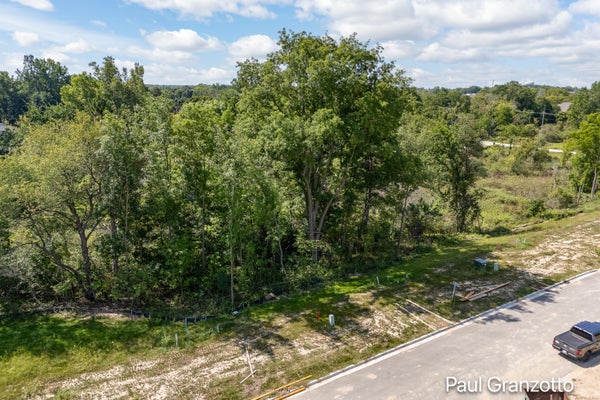 3052 ARBOR CREEK DR SE, GRAND RAPIDS, MI 49512 - Image 9f3b43dffff29bcdc86171f97e521b1e/494283078