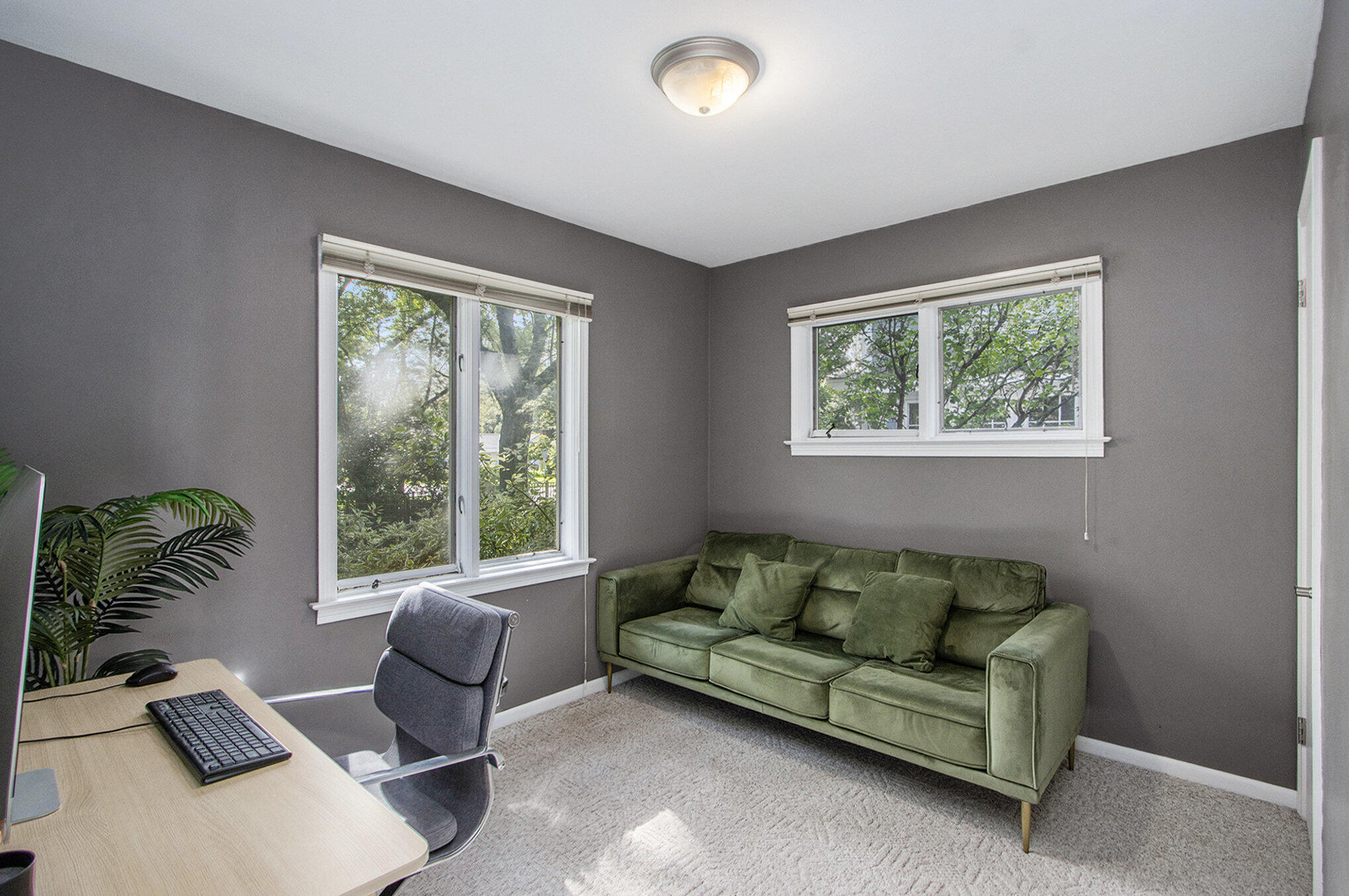 Kalamazoo, Michigan 49008, United States, 3 Bedrooms Bedrooms, ,2 BathroomsBathrooms,Residential,Active,198300