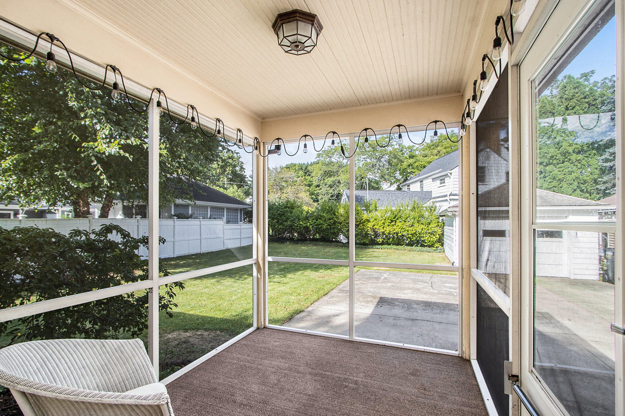 Kalamazoo, Michigan 49008, United States, 3 Bedrooms Bedrooms, ,2 BathroomsBathrooms,Residential,Active,198300