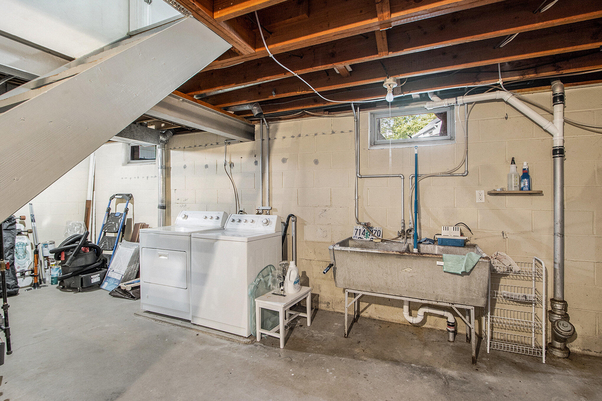 Kalamazoo, Michigan 49008, United States, 3 Bedrooms Bedrooms, ,2 BathroomsBathrooms,Residential,Active,198300