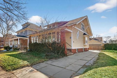 Photo of 72 W 18th Street, Holland, MI 49423 (MLS # 26008255)