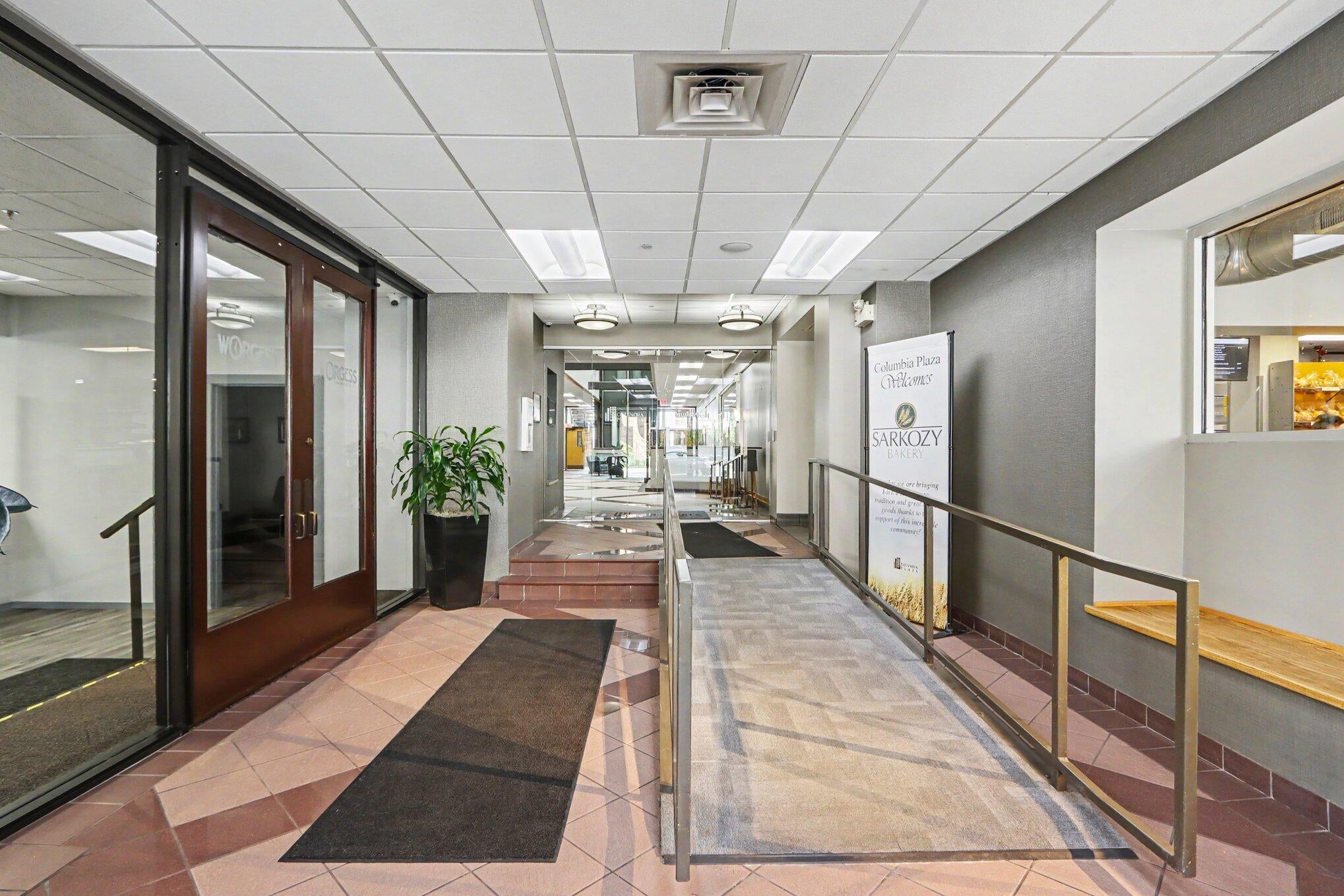 350 E Michigan Avenue
