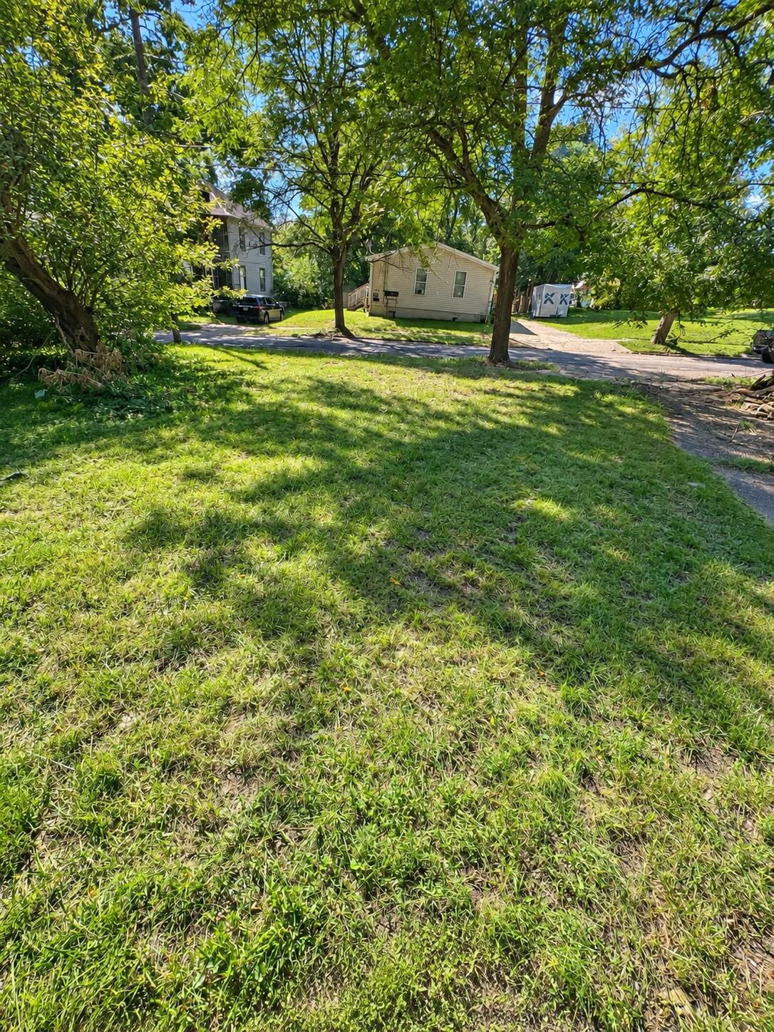 1215 Williams Street - Photo 3