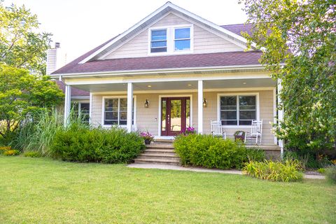 Photo of 118 S Harrison Street, New Buffalo, MI 49117 (MLS # 25044083)