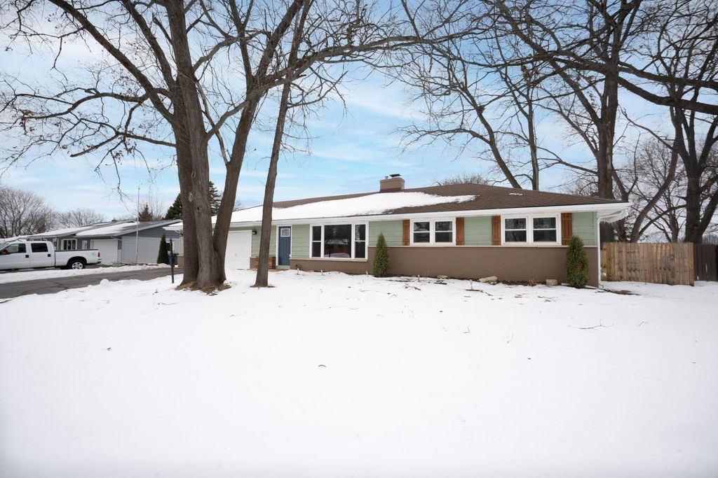 Photo of 2657 Thayer Avenue, Kalamazoo, MI 49004 (MLS # 26005144)