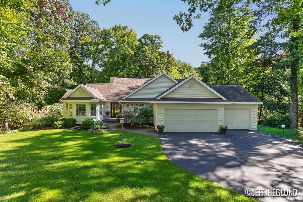 Photo of 1926 Country Brook Drive SE, Ada, MI 49301 (MLS # 26050843)