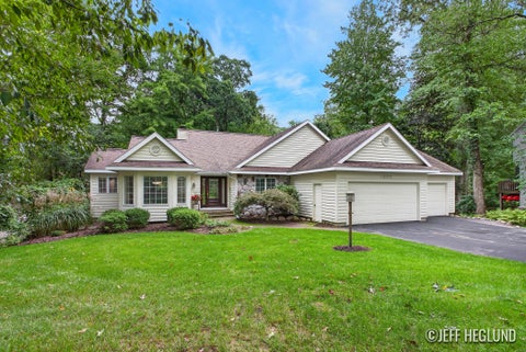 Photo for 1926 Country Brook Drive SE