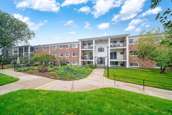 806 W MICHIGAN AVE, JACKSON, MI 49202 - Image a01ea6c79f7f5b34af25f3dadedbb2d2/1959155076