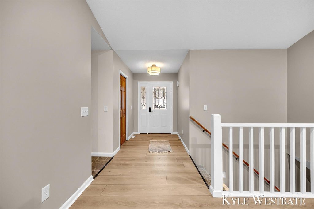 Photo of 1127 S Robinhood Drive, Muskegon, MI 49445 (MLS # 25055275)