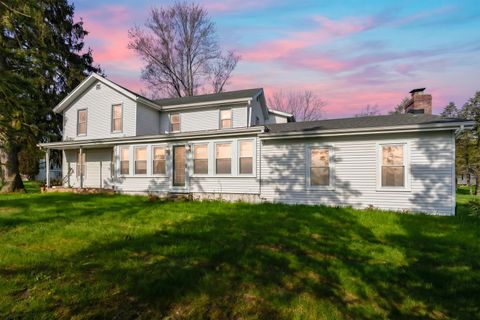 Photo of 58380 County Road 365 N, Lawrence, MI 49064 (MLS # 26017019)