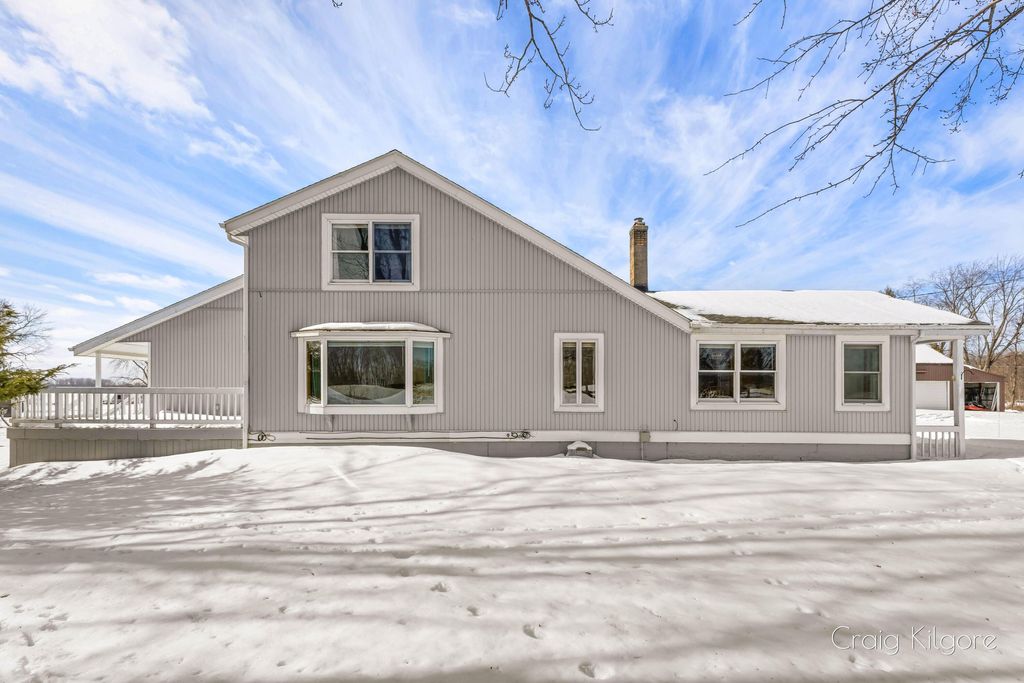 Photo of 15425 132nd Avenue, Nunica, MI 49448 (MLS # 26005391)