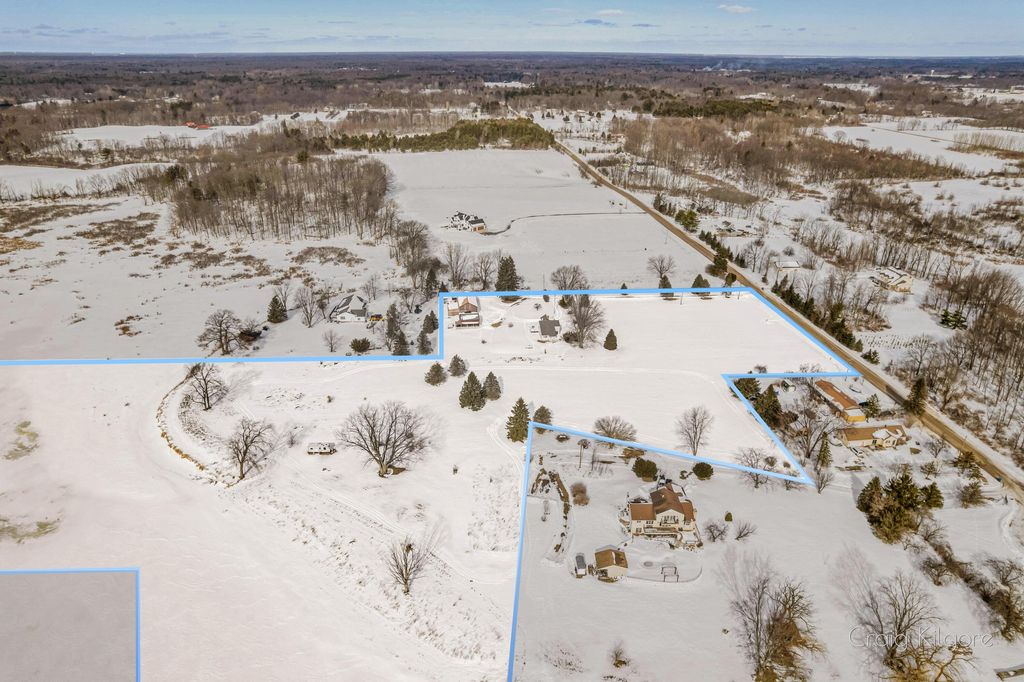 Photo of 15425 132nd Avenue, Nunica, MI 49448 (MLS # 26005391)