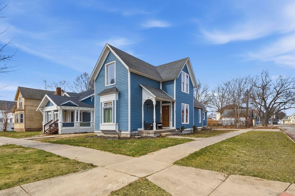 Photo of 34 E Isabella Avenue, Muskegon, MI 49442 (MLS # 26015350)