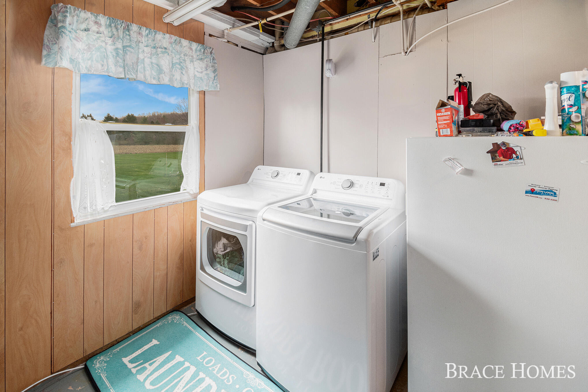 Comstock Park, Michigan 49321, United States, 3 Bedrooms Bedrooms, ,3 BathroomsBathrooms,Residential,Pending,121965