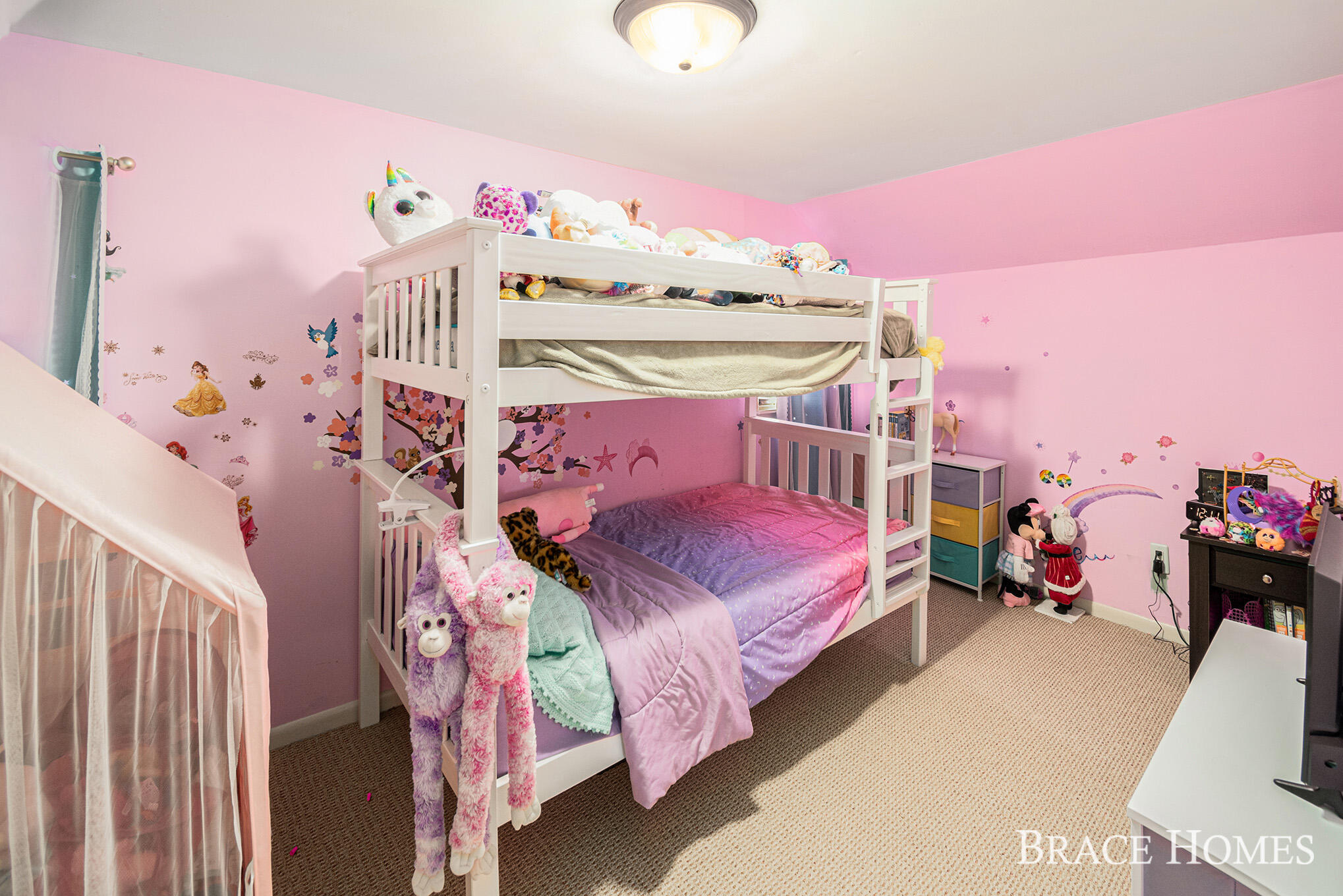 Comstock Park, Michigan 49321, United States, 3 Bedrooms Bedrooms, ,3 BathroomsBathrooms,Residential,Pending,121965