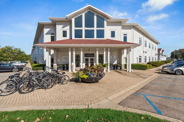 600 W WATER ST, NEW BUFFALO, MI 49117 - Image a0ea68c2a2da7953b9e93efb278ce61e/3253703373