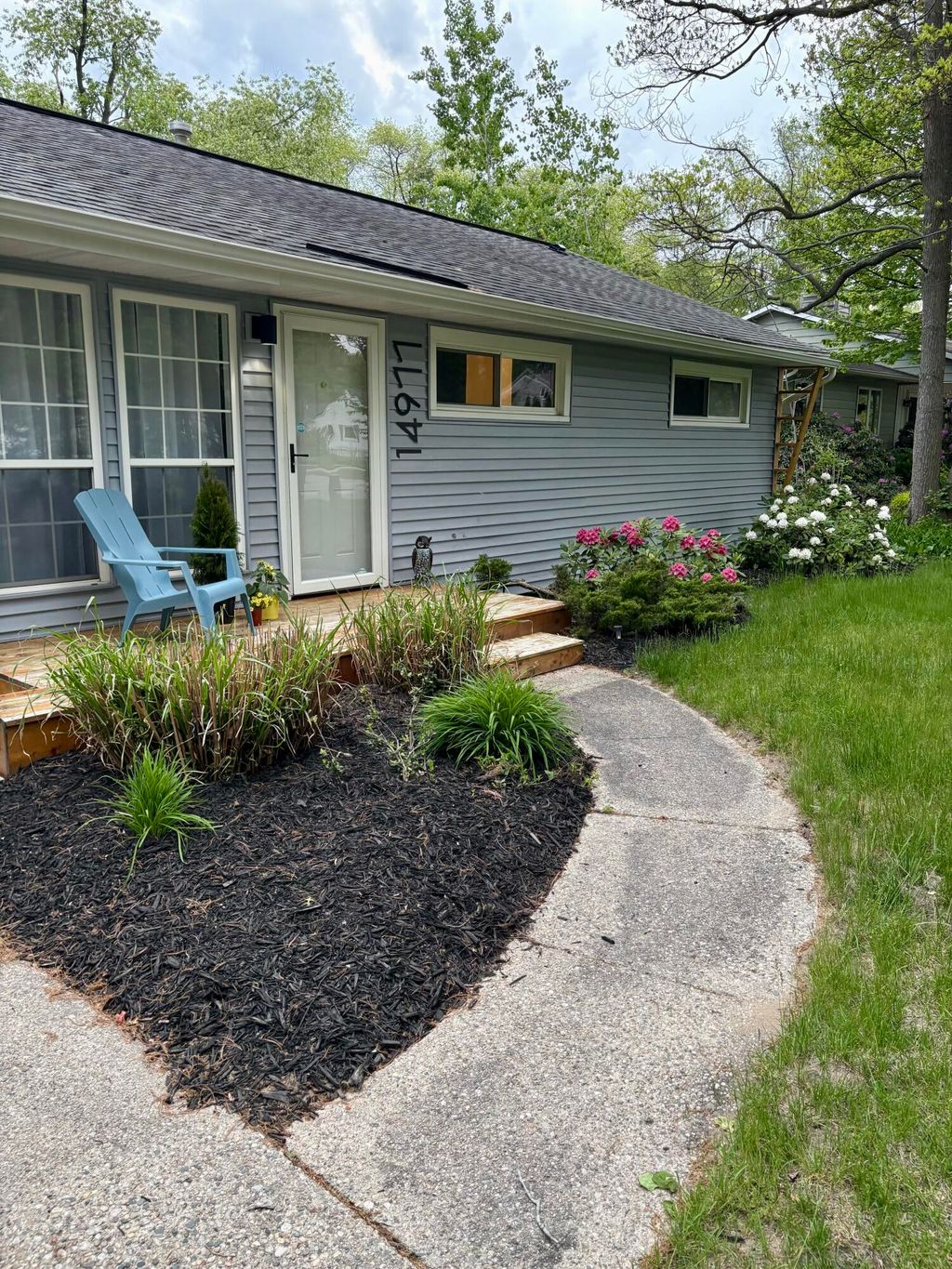 Photo of 14977 Lakeshore Avenue, Grand Haven, MI 49417 (MLS # 25012092)