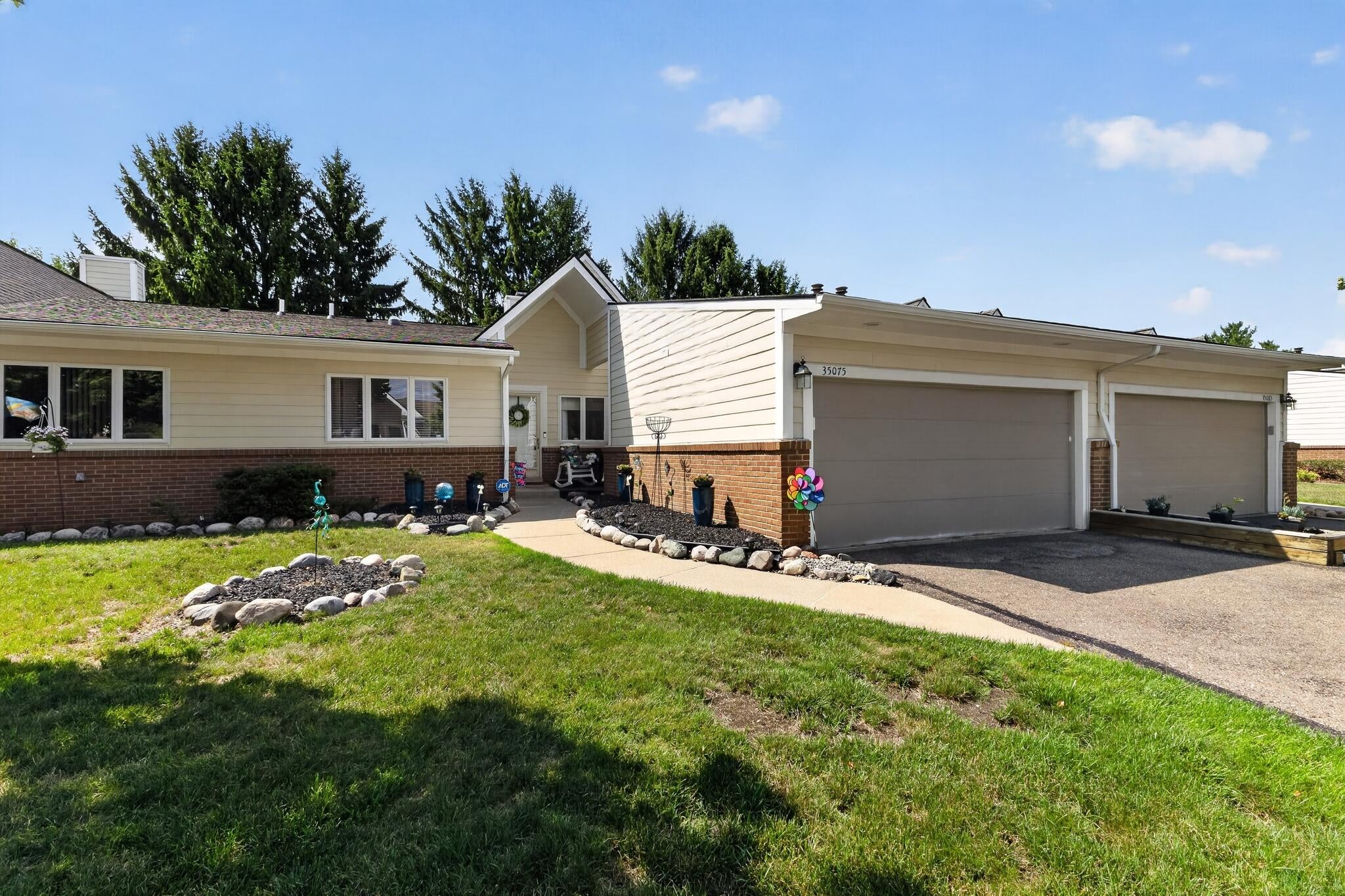35075 Hillside Drive