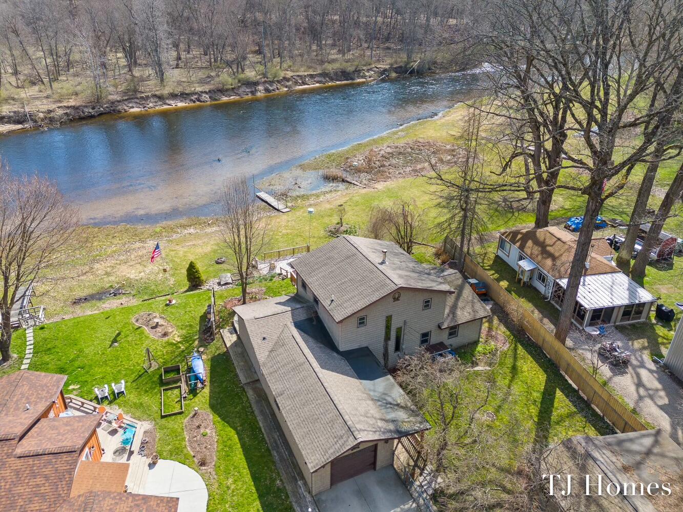 View Newaygo, MI 49337 house