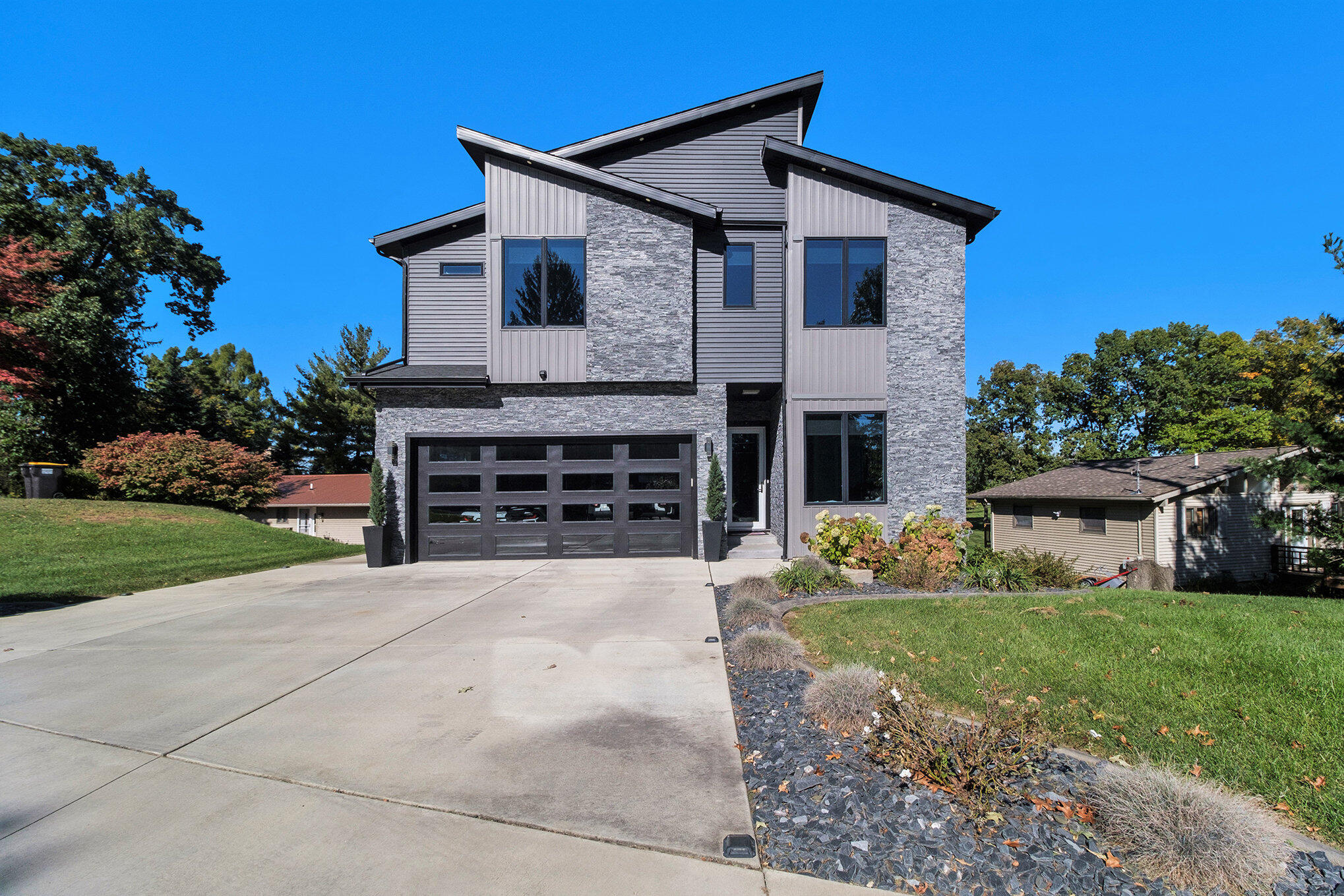 104 Highview Court