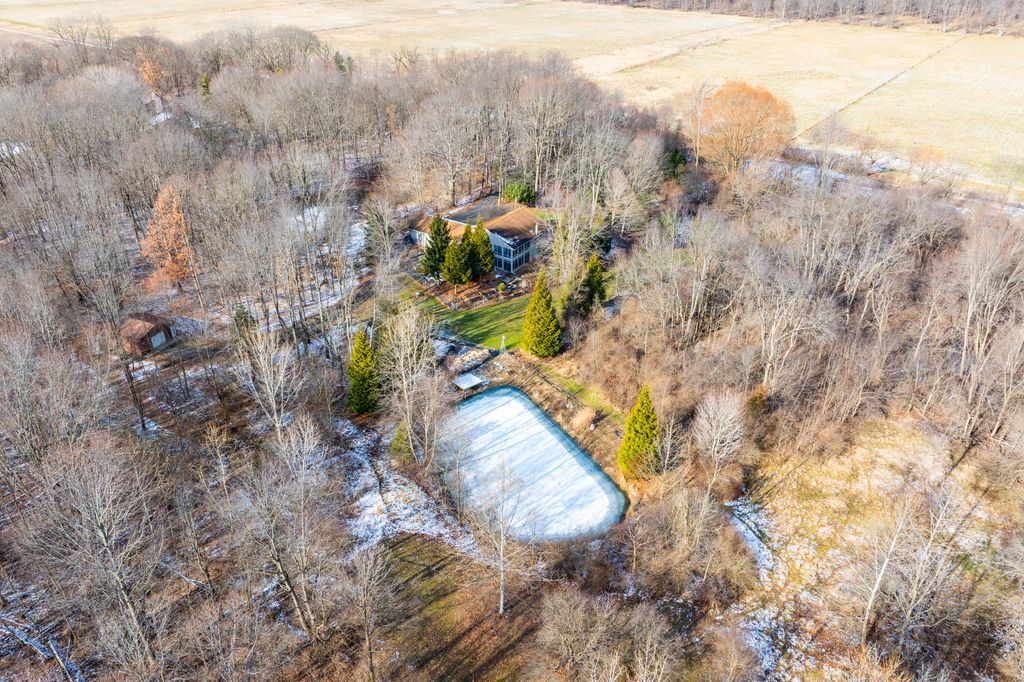 Photo of 10816 E XY Avenue, Vicksburg, MI 49097 (MLS # 26002833)