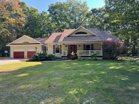 Photo of 2334 N 48th Avenue, Mears, MI 49436 (MLS # 25047407) Photo of 2334 N 48th Avenue, Mears, MI 49436 (MLS # 25047407)