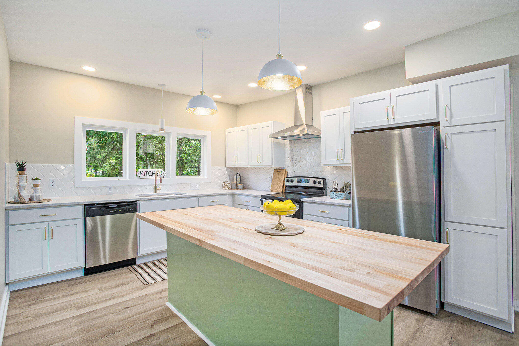 Union City, Michigan 49094, United States, 4 Bedrooms Bedrooms, ,2 BathroomsBathrooms,Residential,Active,138746