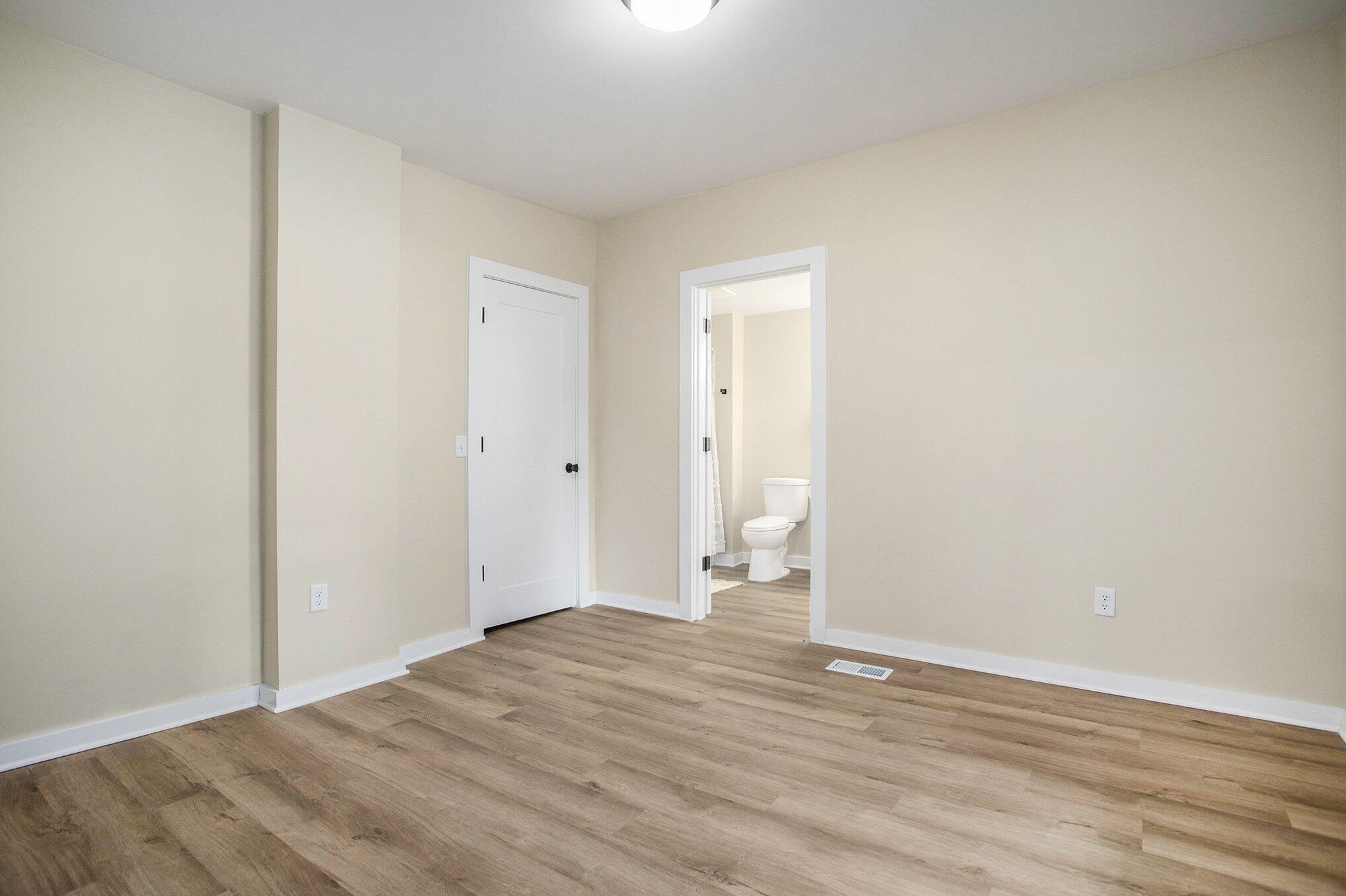 Union City, Michigan 49094, United States, 4 Bedrooms Bedrooms, ,2 BathroomsBathrooms,Residential,Active,138746