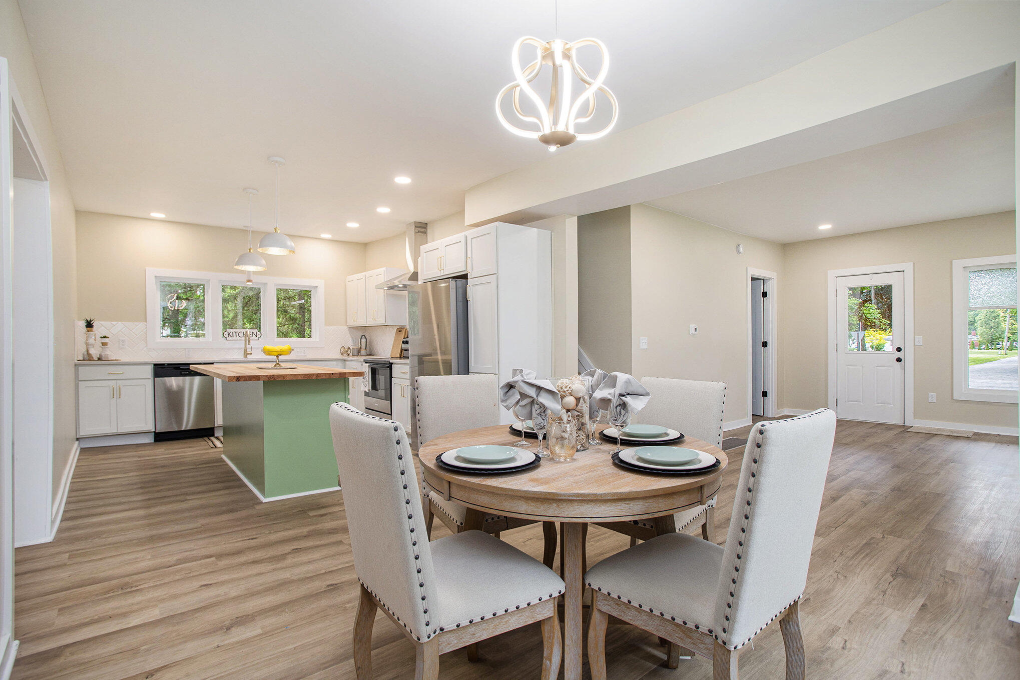 Union City, Michigan 49094, United States, 4 Bedrooms Bedrooms, ,2 BathroomsBathrooms,Residential,Active,138746