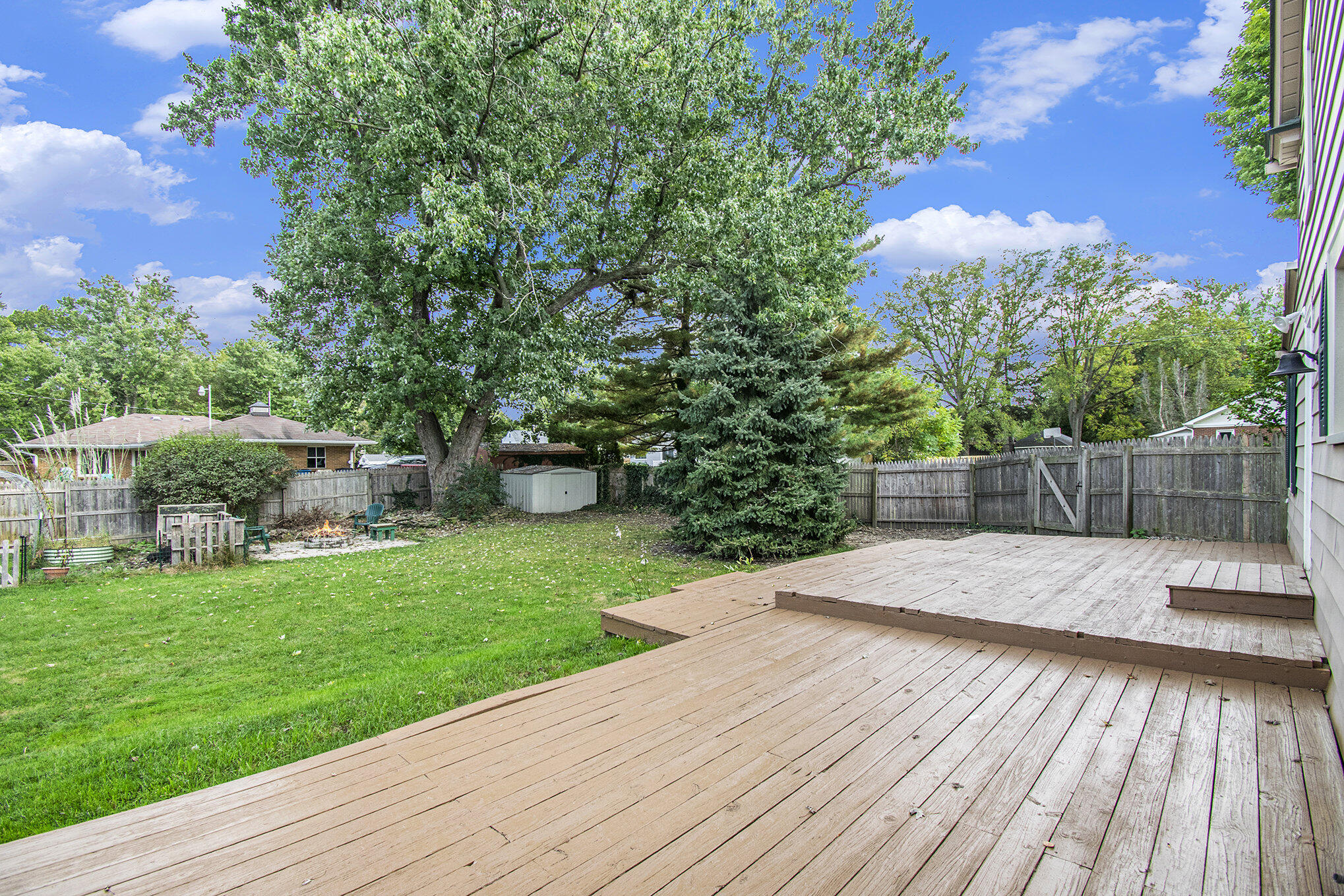 Kalamazoo, Michigan 49048, United States, 3 Bedrooms Bedrooms, ,2 BathroomsBathrooms,Residential,Active,41697