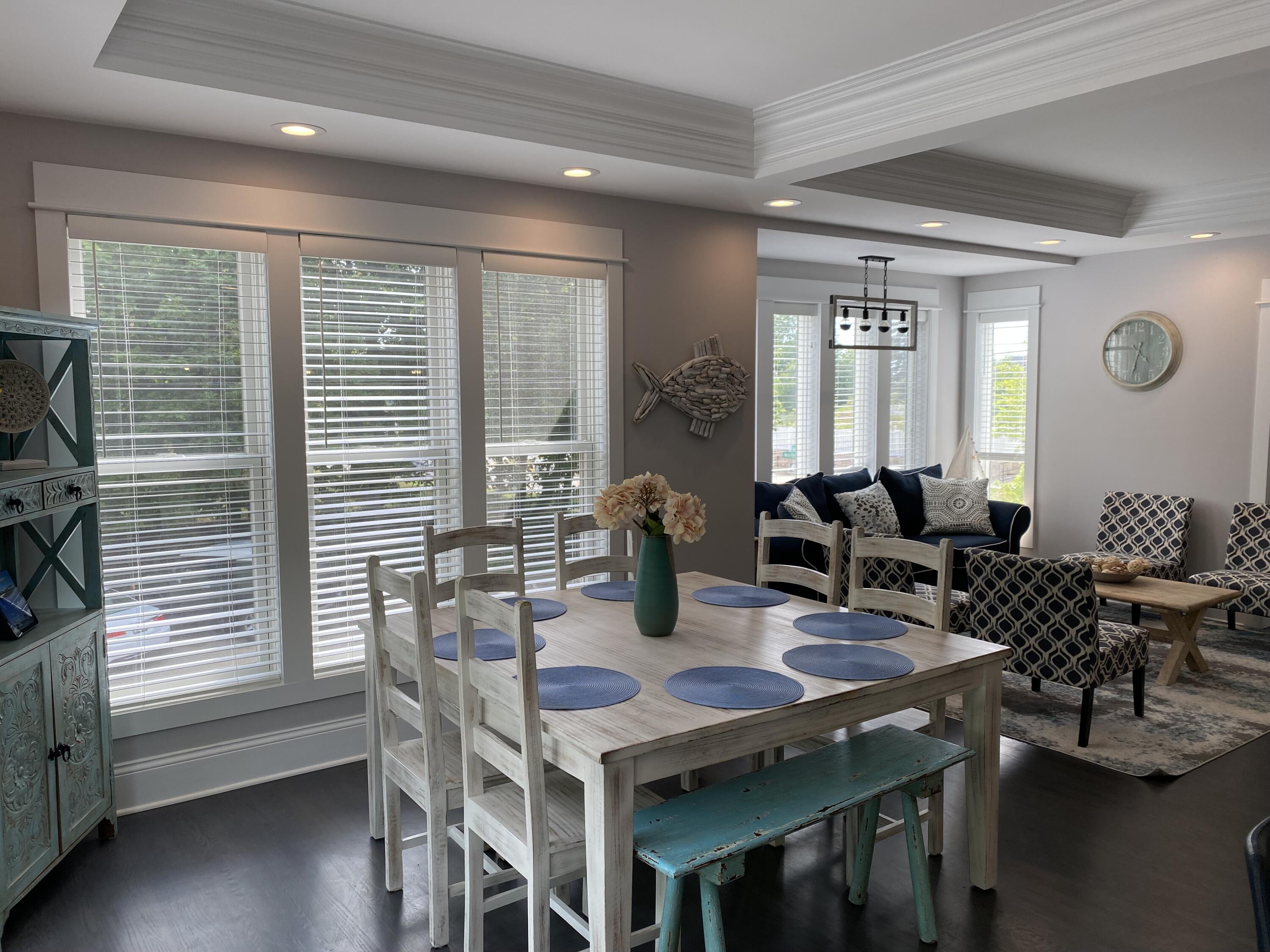 South Haven, Michigan 49090, United States, 8 Bedrooms Bedrooms, ,7 BathroomsBathrooms,Residential,Active,203979