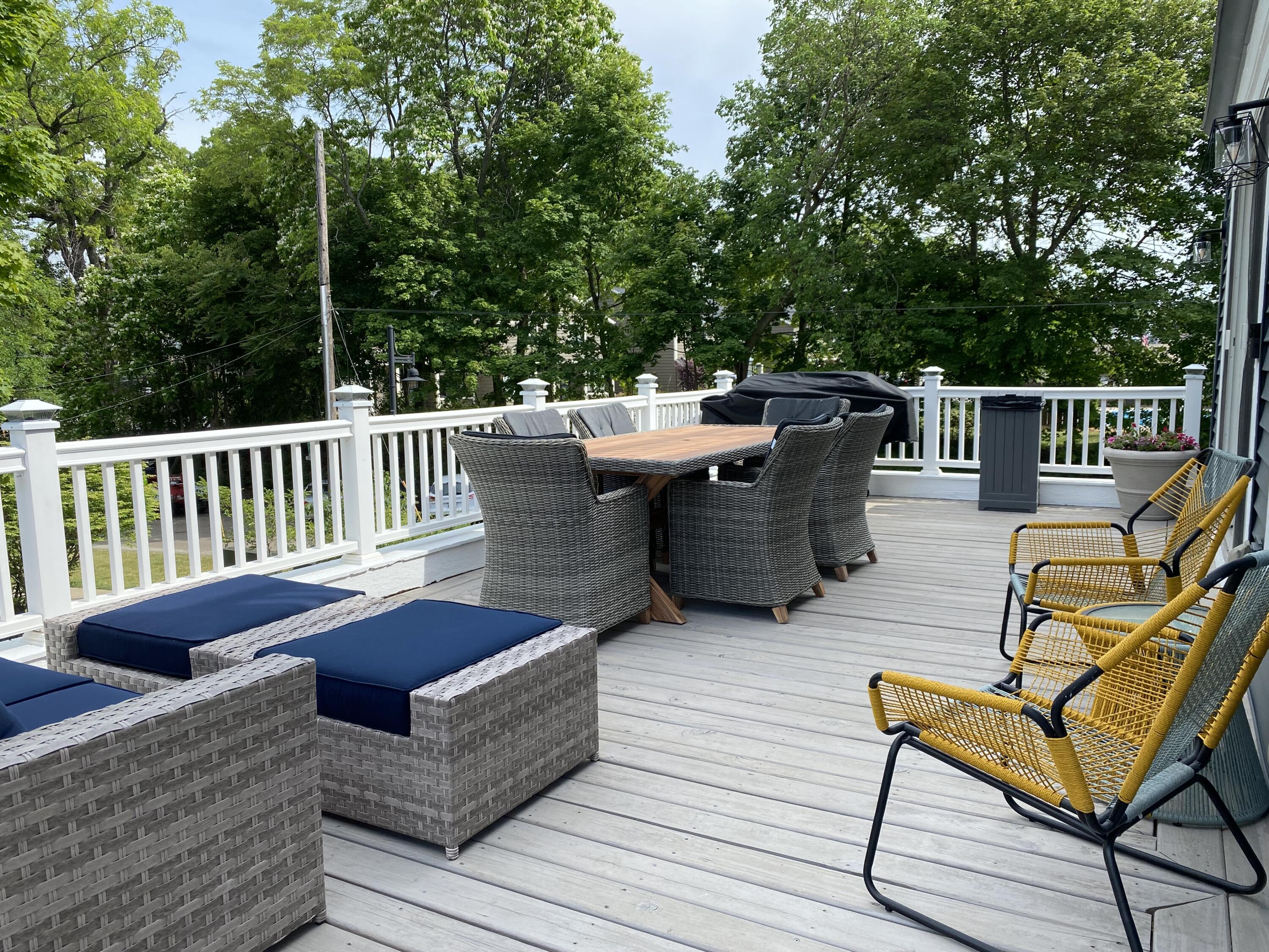 South Haven, Michigan 49090, United States, 8 Bedrooms Bedrooms, ,7 BathroomsBathrooms,Residential,Active,203979