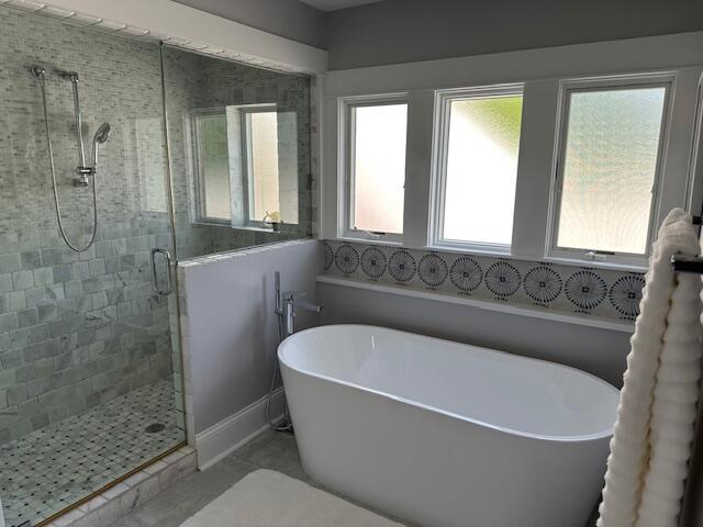 South Haven, Michigan 49090, United States, 8 Bedrooms Bedrooms, ,7 BathroomsBathrooms,Residential,Active,203979