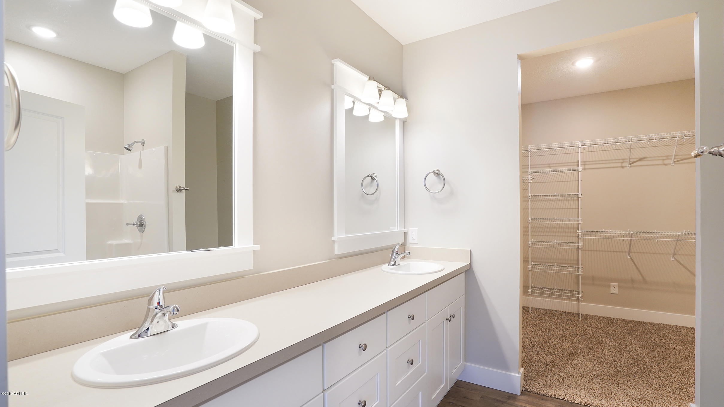 Photo 5 of 20 of 7453 Cinarcy Drive SE 74 condo