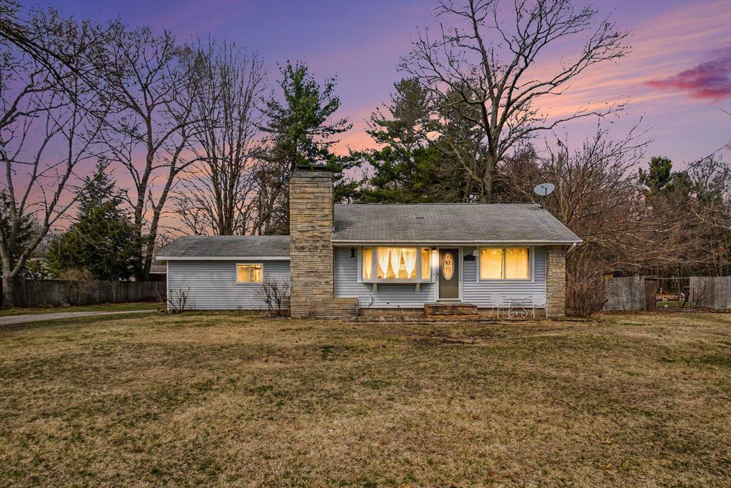 Photo of 1250 Logan Road, Muskegon, MI 49445 (MLS # 26014397)