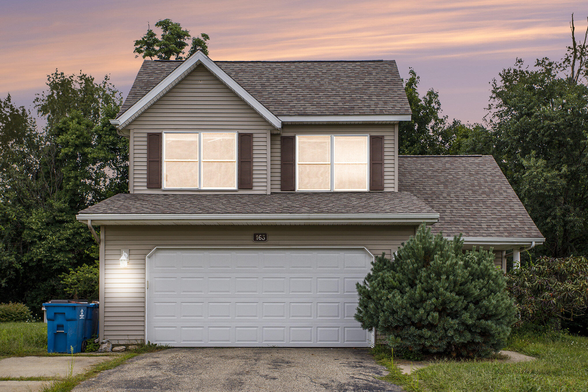 Battle Creek, Michigan 49015, United States, 3 Bedrooms Bedrooms, ,3 BathroomsBathrooms,Residential,Active,196598