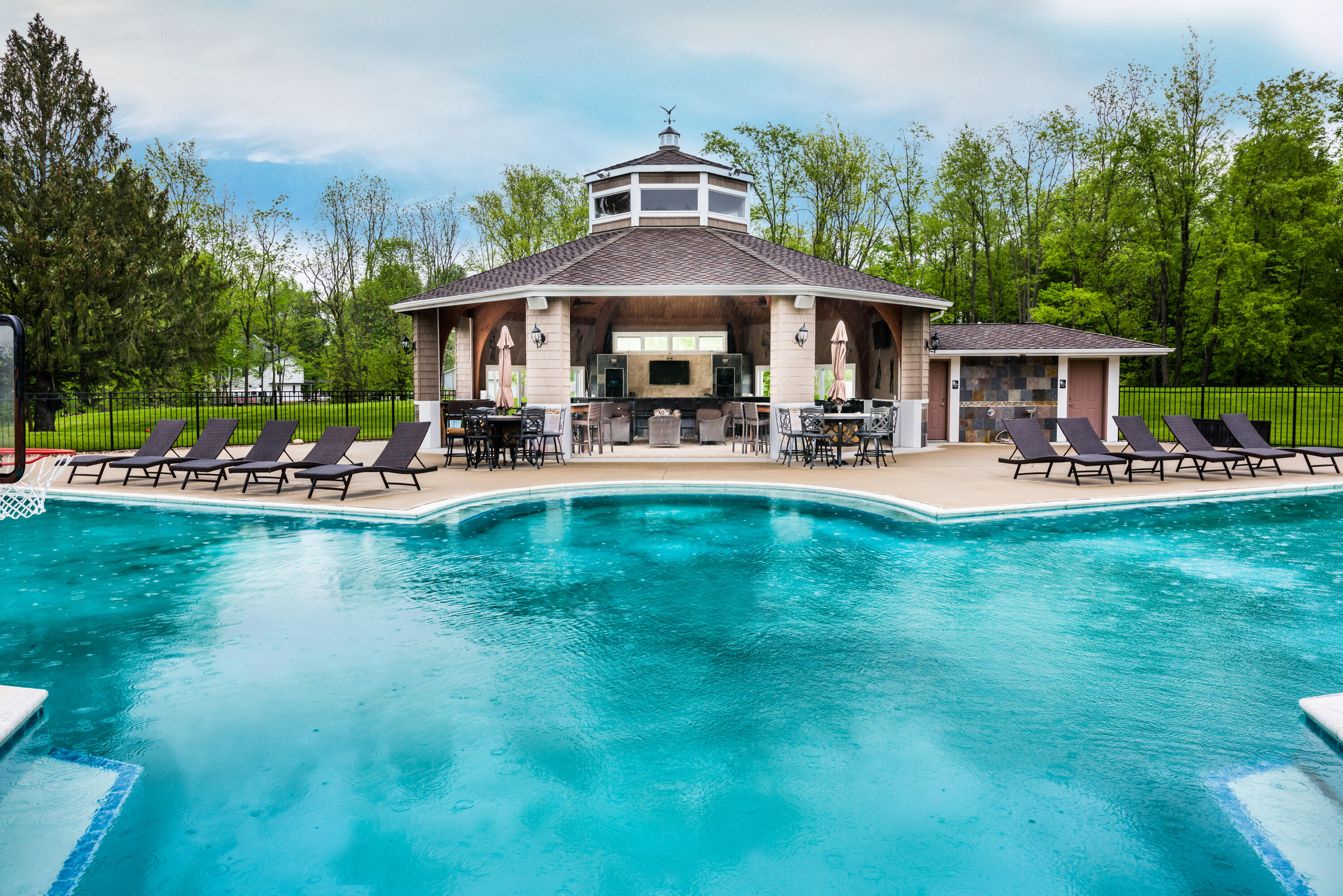 5916 Osprey Lane
