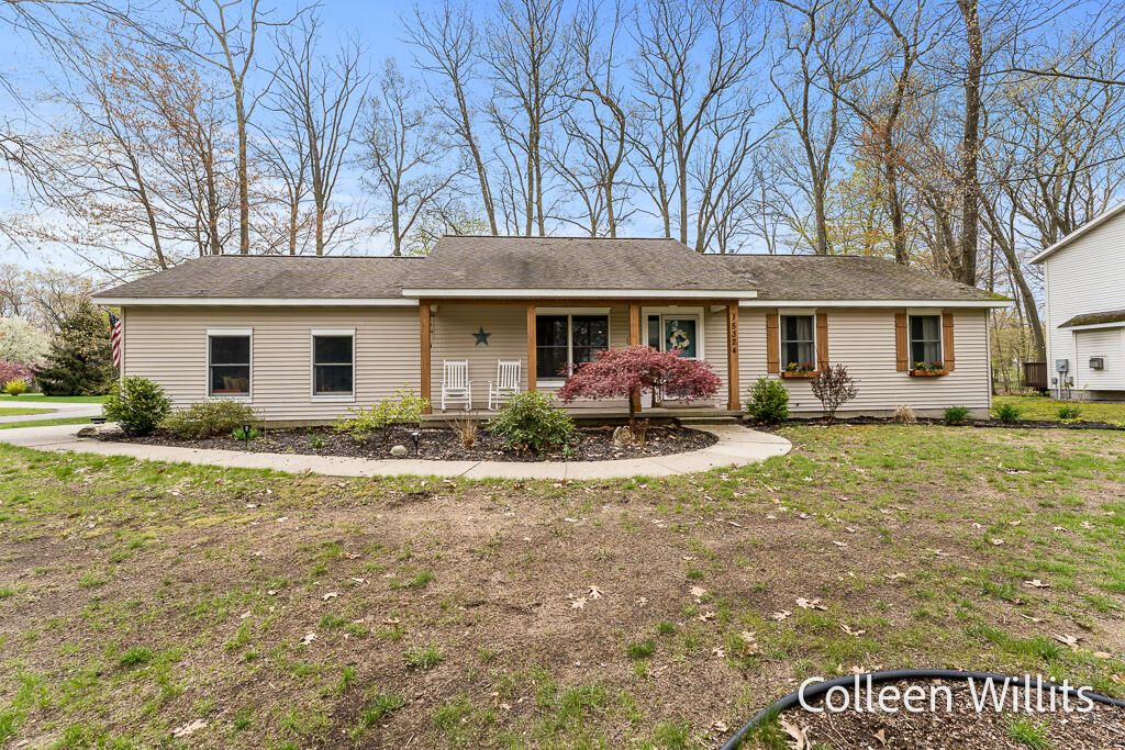 Photo of 15324 Grand Oak Road, Grand Haven, MI 49417 (MLS # 26004559)