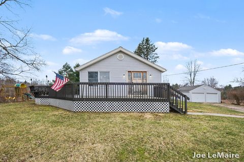 Photo of 6251 Ashley Avenue NE, Belding, MI 48809 (MLS # 26012748)