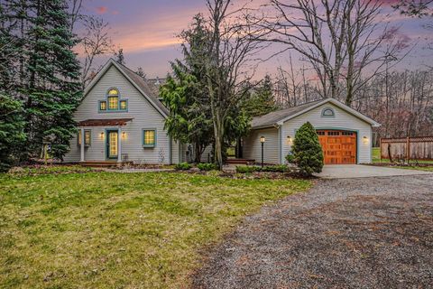 9362 Clubhouse Drive W Stanwood MI 49346