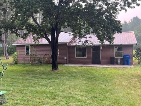 Photo of 155 Skocelas Road N, Manistee, MI 49660 (MLS # 26036794)