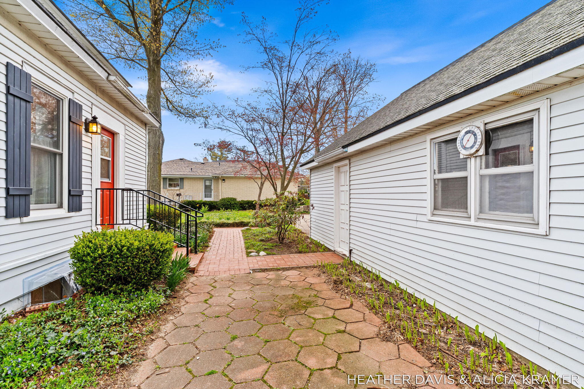 Holland, Michigan, 49423, United States, 5 Bedrooms Bedrooms, ,3 BathroomsBathrooms,Residential,Active,2041773