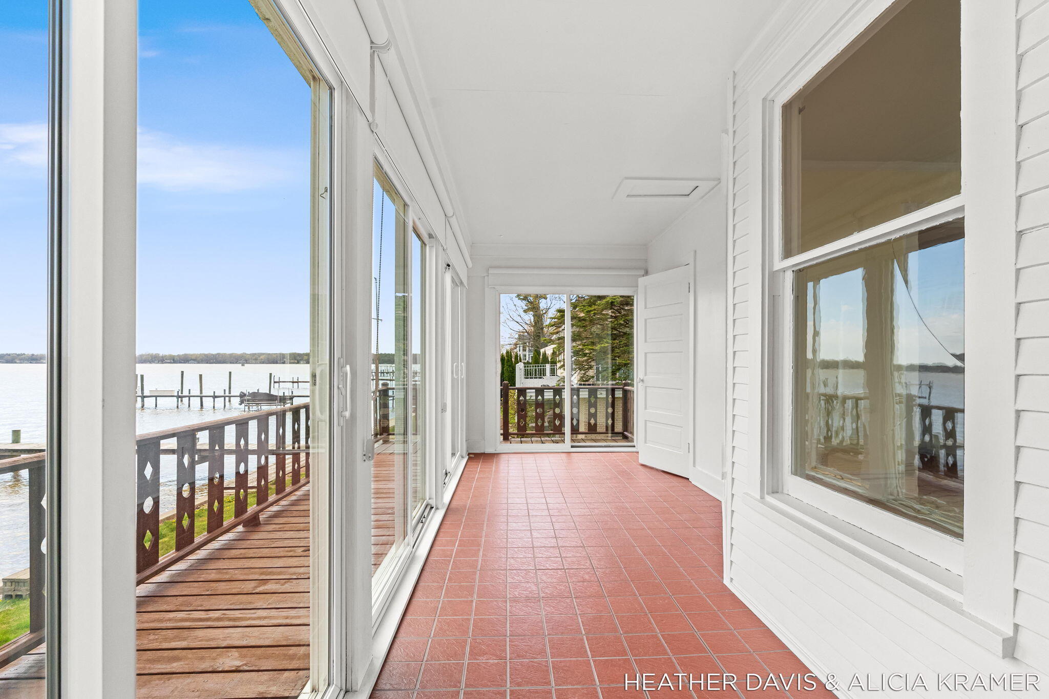 Holland, Michigan, 49423, United States, 5 Bedrooms Bedrooms, ,3 BathroomsBathrooms,Residential,Active,2041773