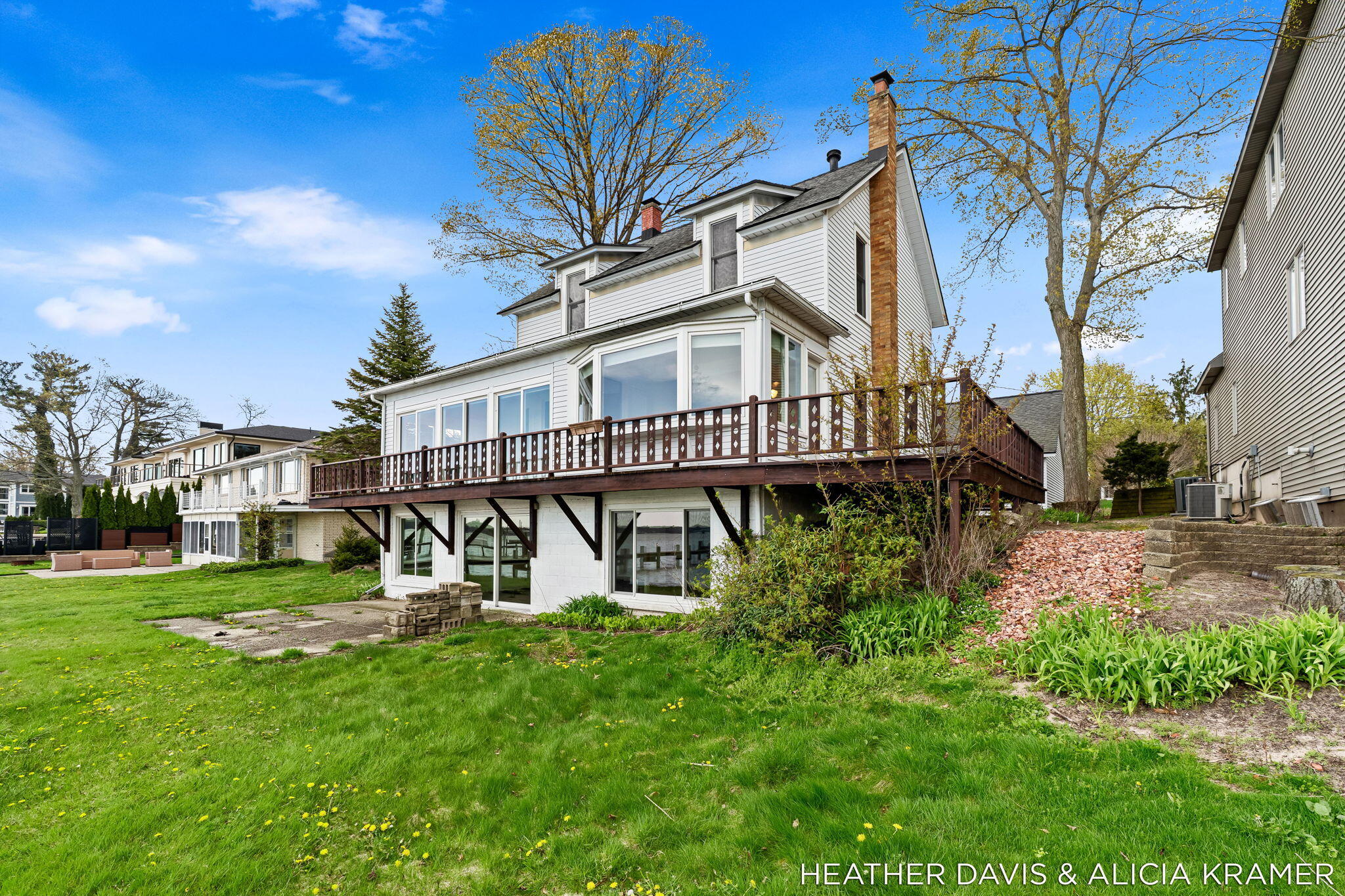 Holland, Michigan, 49423, United States, 5 Bedrooms Bedrooms, ,3 BathroomsBathrooms,Residential,Active,2041773