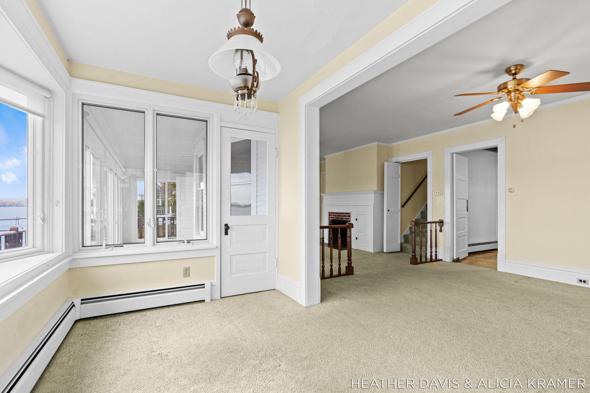 Holland, Michigan, 49423, United States, 5 Bedrooms Bedrooms, ,3 BathroomsBathrooms,Residential,Active,2041773