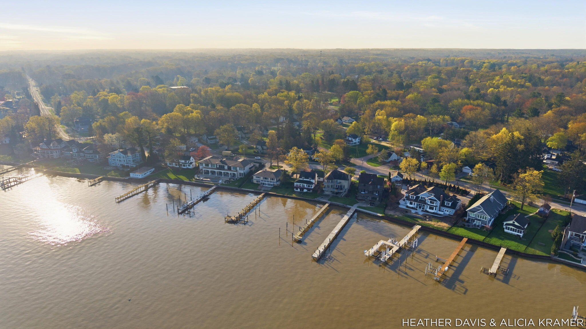 Holland, Michigan, 49423, United States, 5 Bedrooms Bedrooms, ,3 BathroomsBathrooms,Residential,Active,2041773