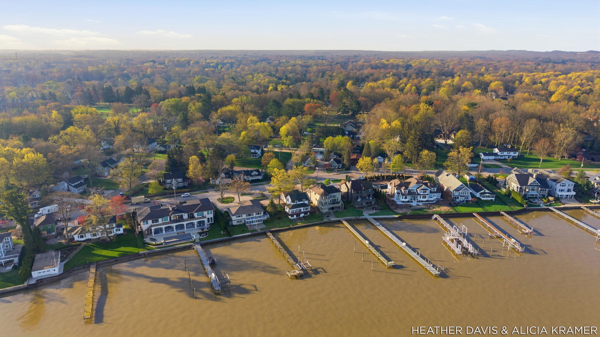 Holland, Michigan, 49423, United States, 5 Bedrooms Bedrooms, ,3 BathroomsBathrooms,Residential,Active,2041773