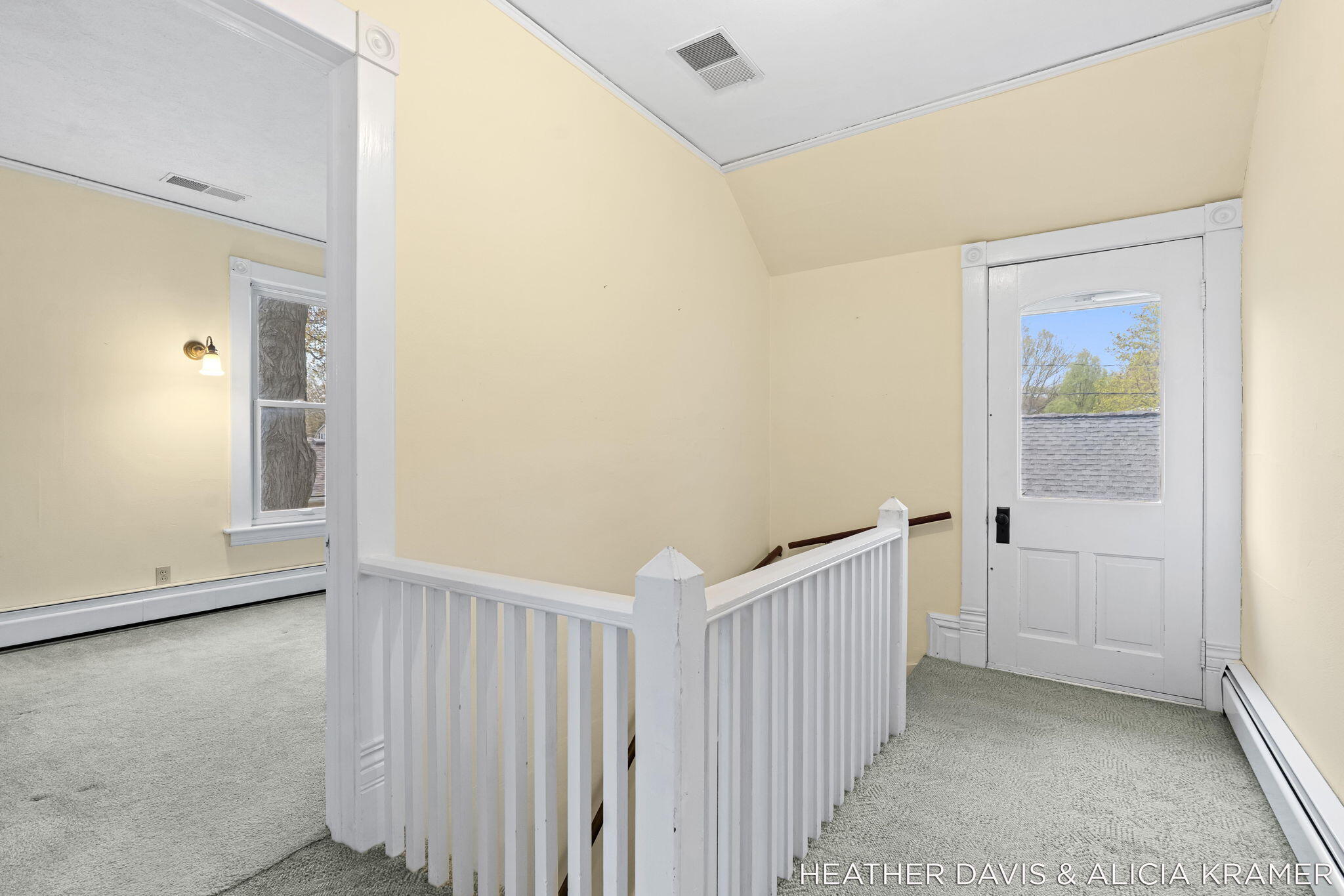 Holland, Michigan, 49423, United States, 5 Bedrooms Bedrooms, ,3 BathroomsBathrooms,Residential,Active,2041773
